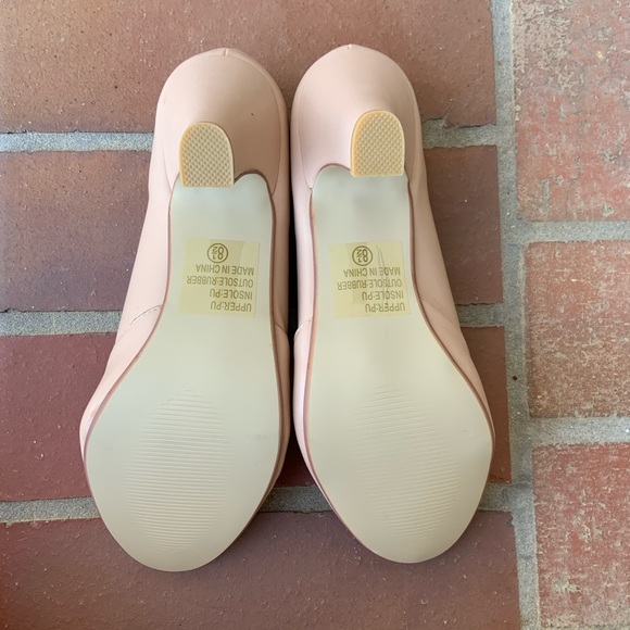 ⭐️HOST PICK⭐️ NWT NIB JG Retro Look Nude Heels - Picture 5 of 10